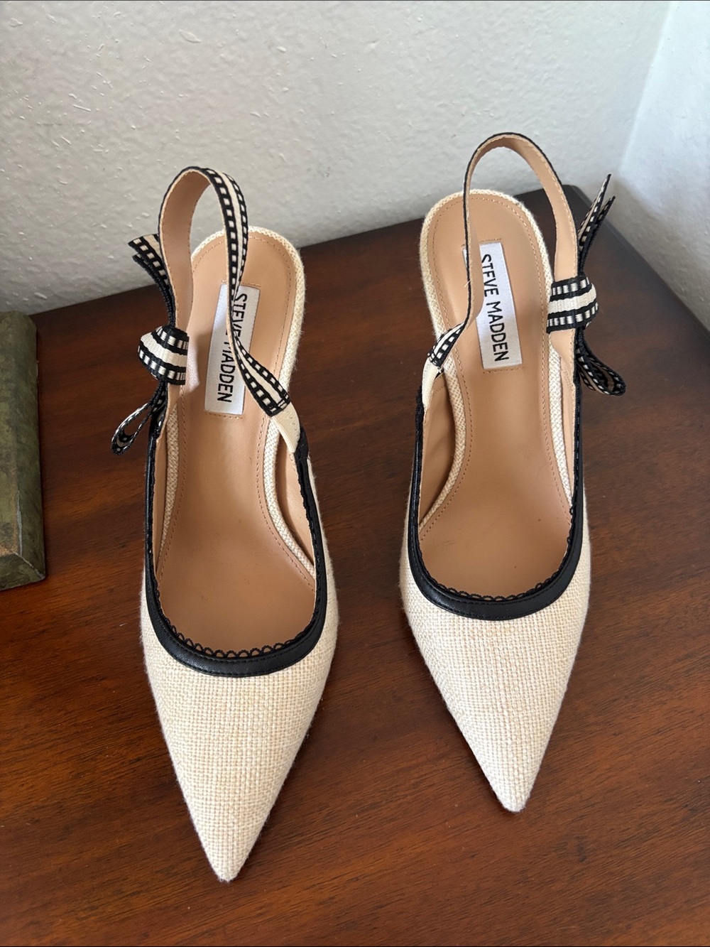 Steve Madden Beige Pointed-Toe Slingback Pumps with Black Trim and Bow .Bri Pump